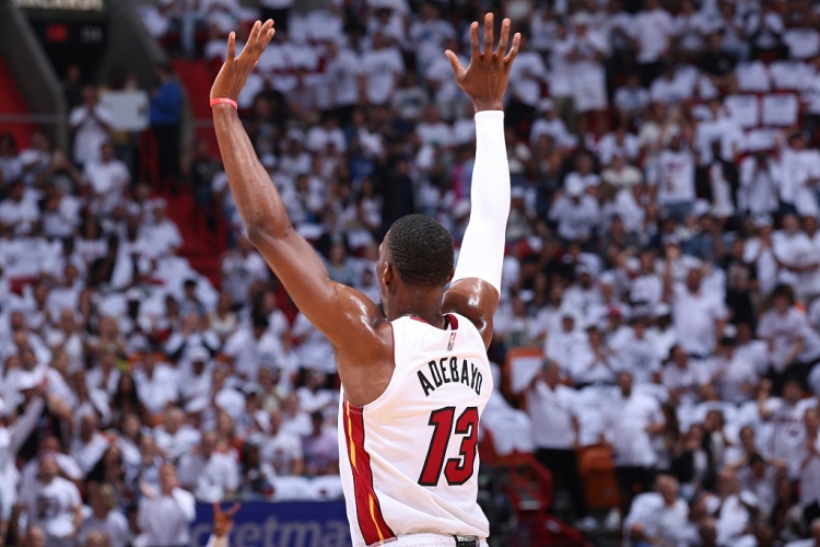 开云登录入口-韦德：人们想象中的83分该是暴扣&amp;干拔&amp;各种高难度 而不是43罚球